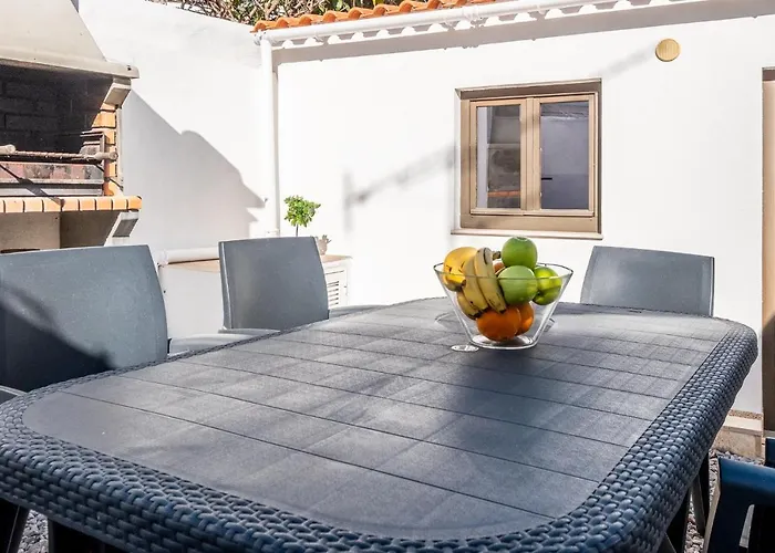 #073 Green Villa Family Friendly Holiday home
